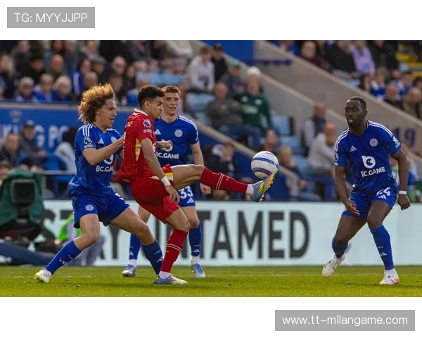 切尔西芒特抢点补射换局面:从细节到逆转的瞬间 切尔西芒特抢点补射换局面:从细节到逆转的瞬间