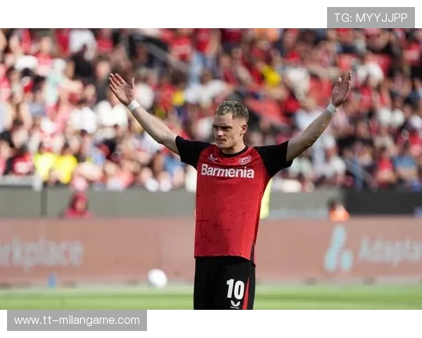 利物浦维尔茨右侧搓传穿透禁区：一场美妙的足球艺术